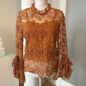 Chic Lace Blouse in Amber / Warm Brown - M